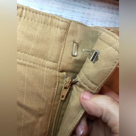 Pinstripe Wide-leg Trousers - Picture 6 of 16